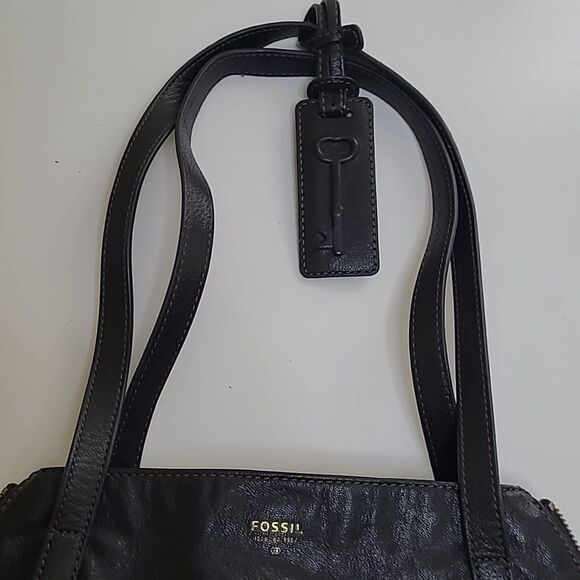 FOSSIL EXPANDABLE ZIP LEATHER BLACK TRIANGLE PURSE SHOULDER TRAVEL BAG - Picture 11 of 15